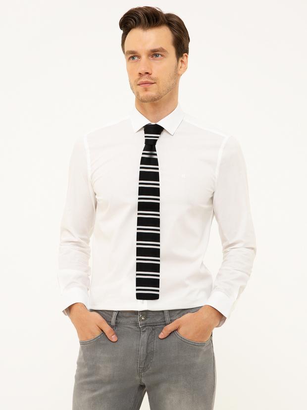 Beyaz Slim Fit Uzun Kollu Basic Gömlek