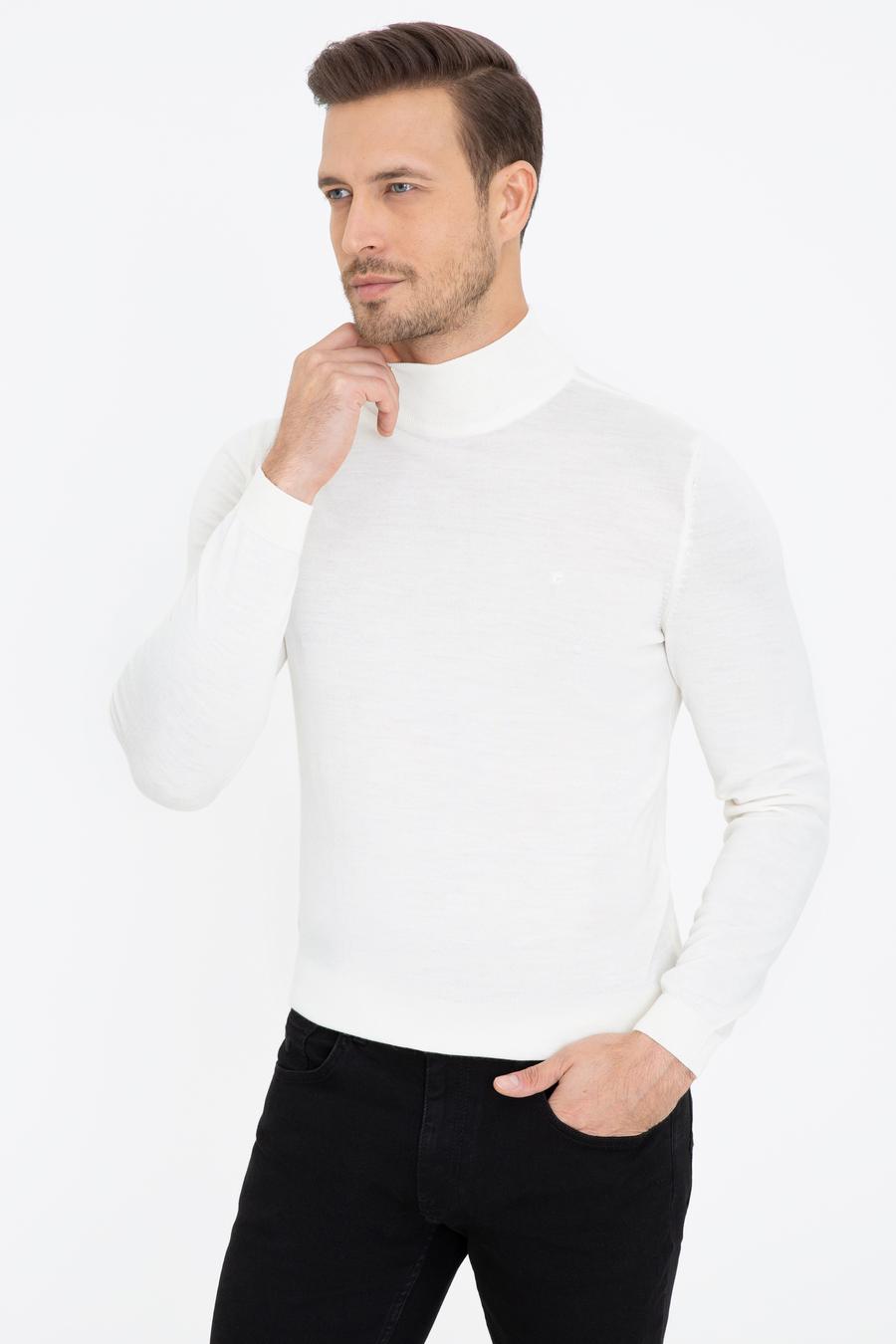 Ekru Regular Fit Yarım Balıkçı Basic Triko Kazak - 50237040188