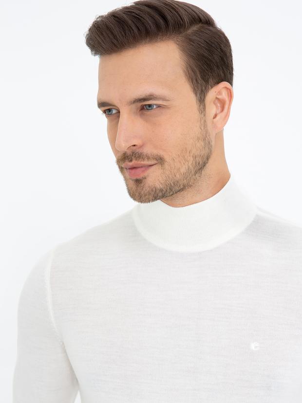 Ekru Regular Fit Yarım Balıkçı Basic Triko Kazak