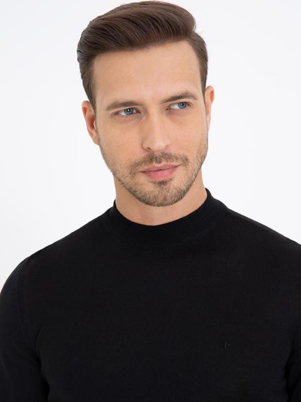 Siyah Slim Fit Çeyrek Balıkçı Yaka Basic Triko Kazak