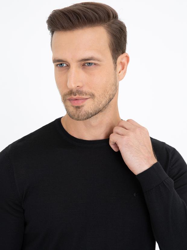Siyah Slim Fit Bisiklet Yaka Basic Triko Kazak