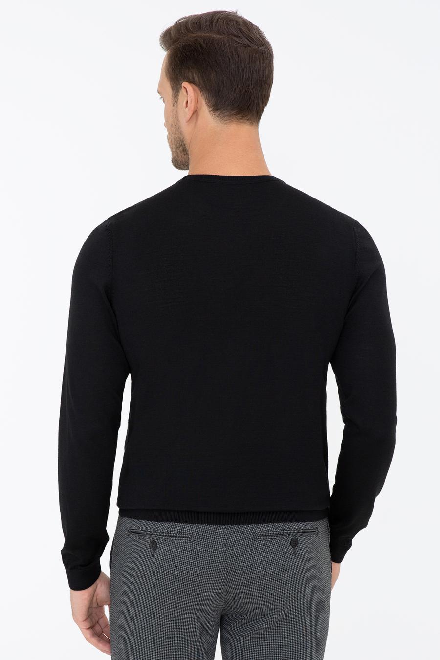 Siyah Slim Fit Bisiklet Yaka Basic Triko Kazak - 50237038004