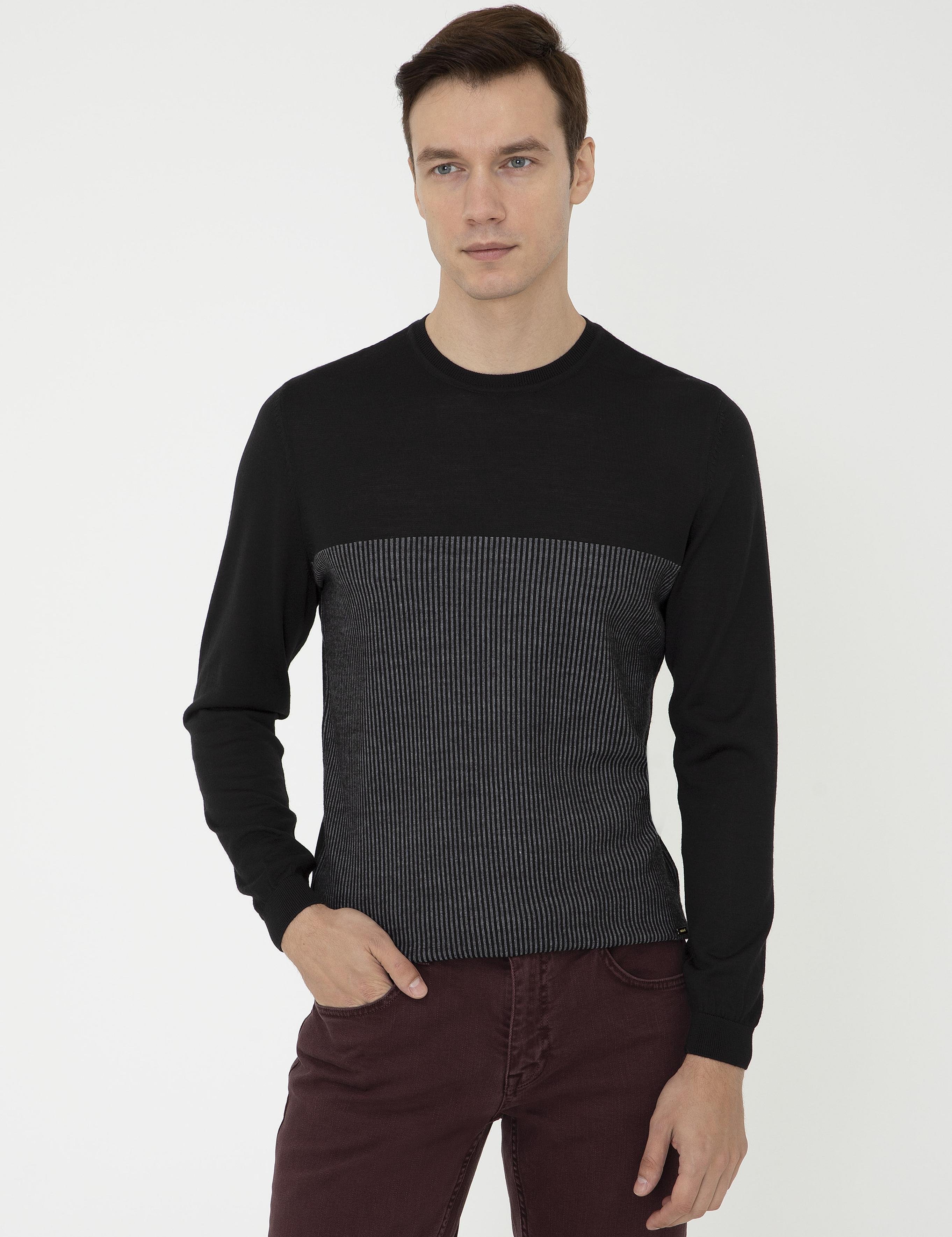 Siyah Slim Fit Bisiklet Yaka Triko Kazak - 50239443003