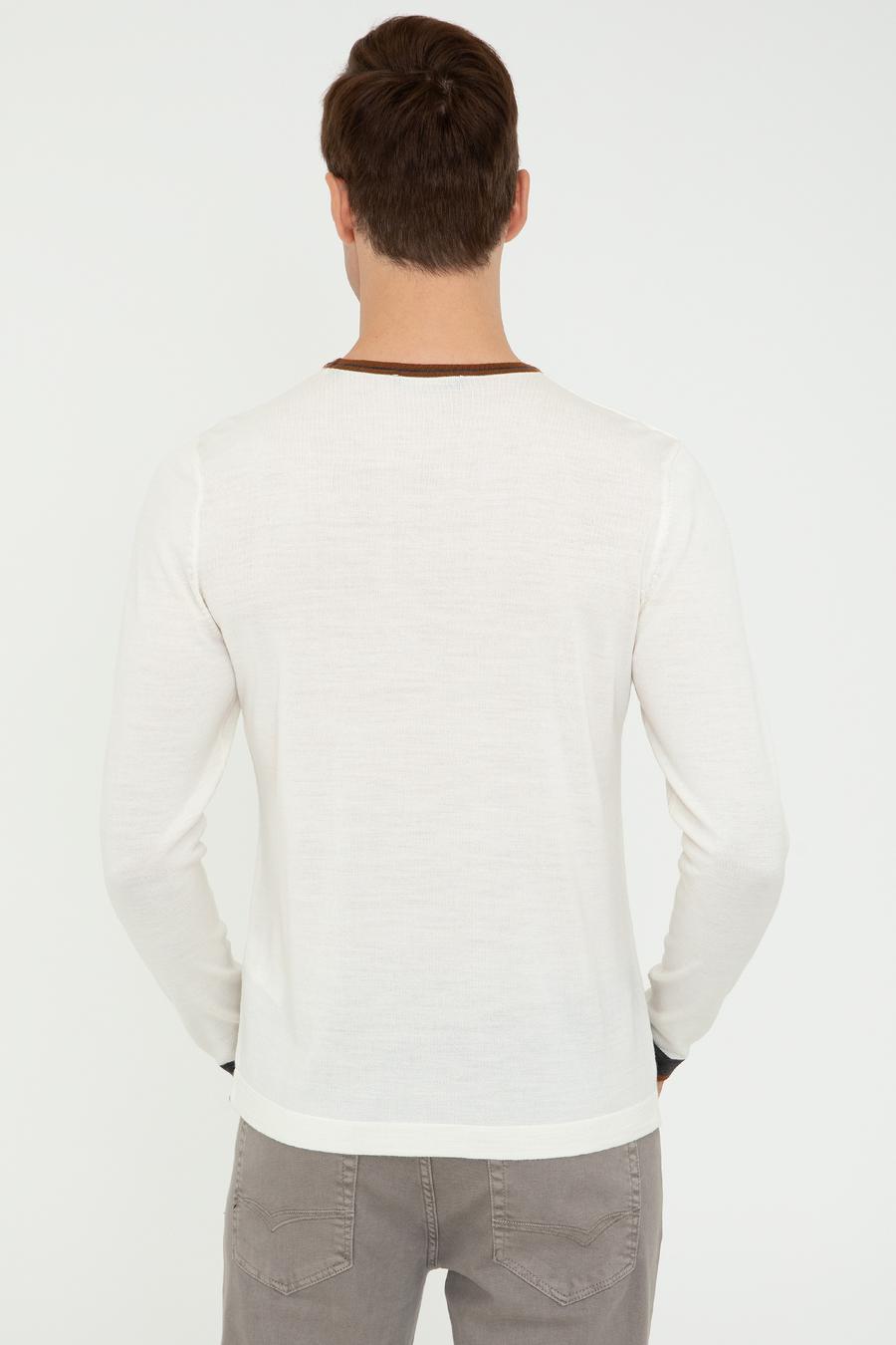 Ekru Regular Fit Bisiklet Yaka Triko Kazak - 50241730008