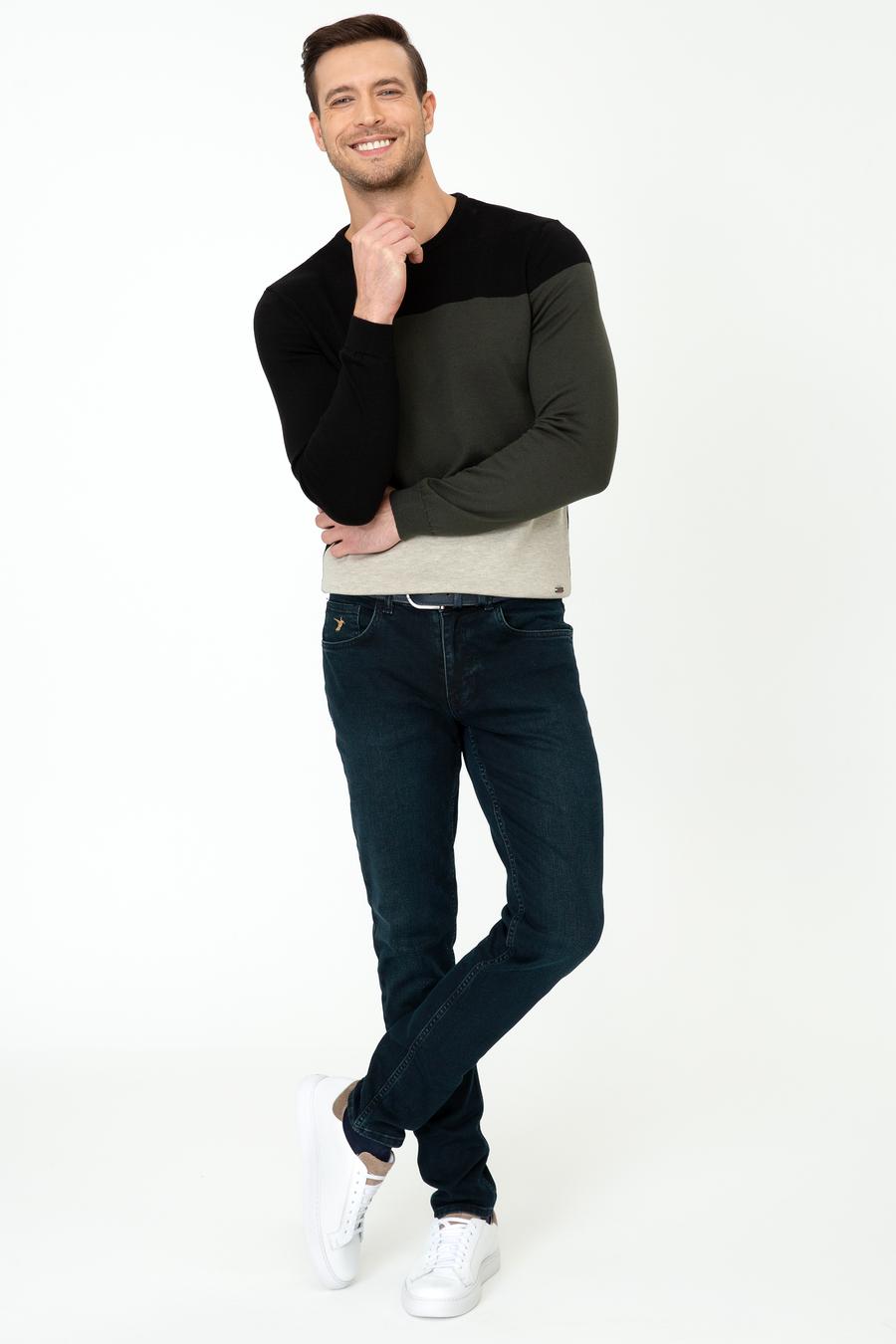 Siyah Slim Fit Bisiklet Yaka Triko Kazak - 50240215005