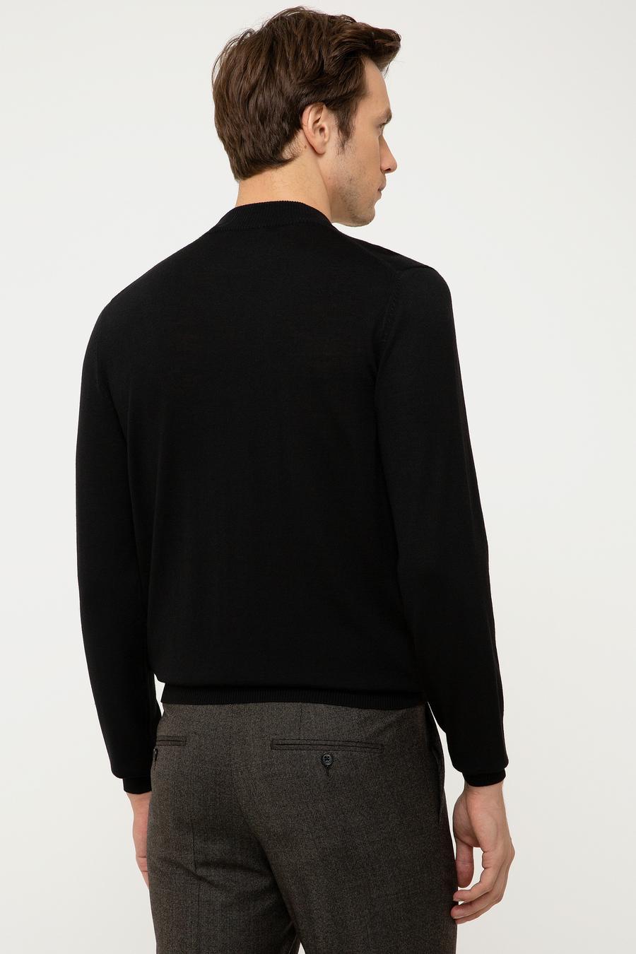 Siyah Slim Fit Çeyrek Balıkçı Yaka Basic Triko Kazak - 50211332015