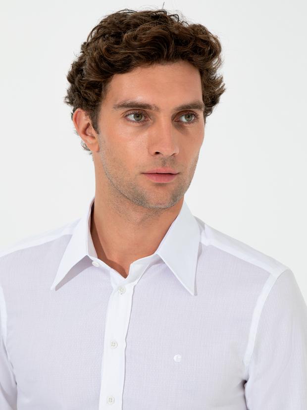 Beyaz Slim Fit Uzun Kollu Gömlek