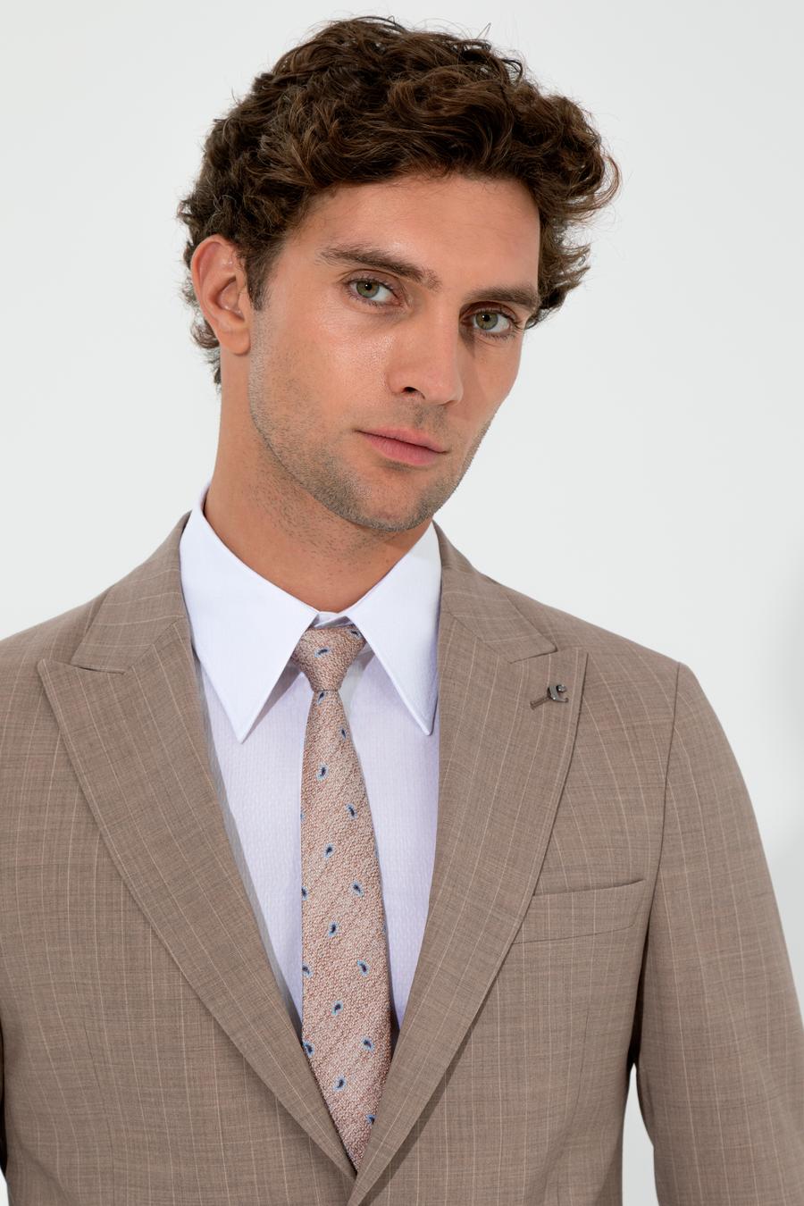Bej Slim Fit Yün Karışımlı Kırlangıç Yaka Çizgili Takım Elbise - 50260681015