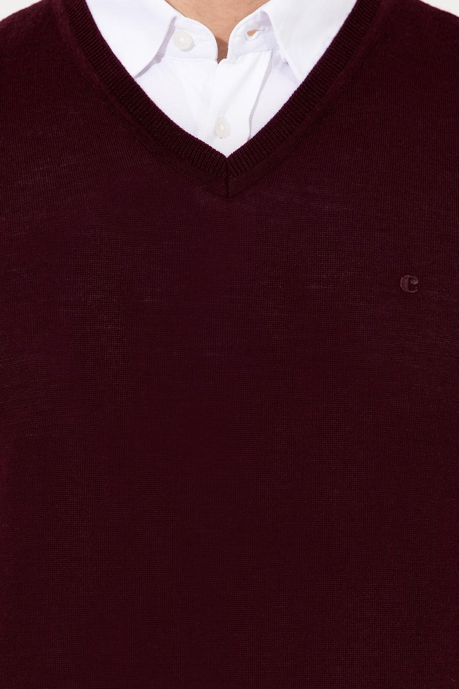 V Yaka Basic Kazak - 50237053201