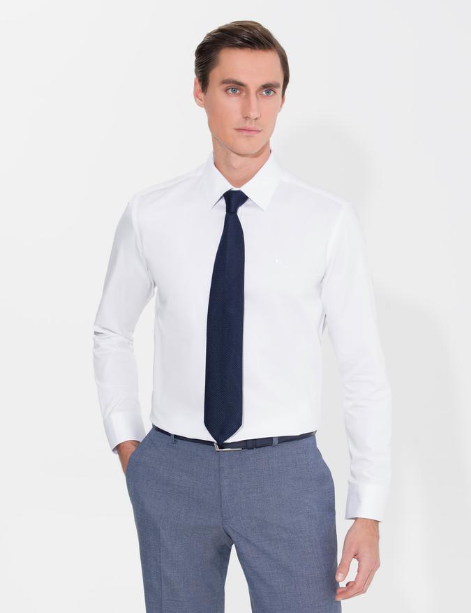 Beyaz Slim Fit Uzun Kollu Basic Gömlek