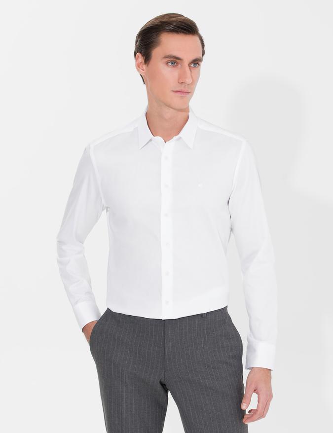 Beyaz Slim Fit Uzun Kollu Basic Gömlek