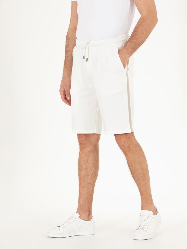 Ekru Slim Fit Örme Şort