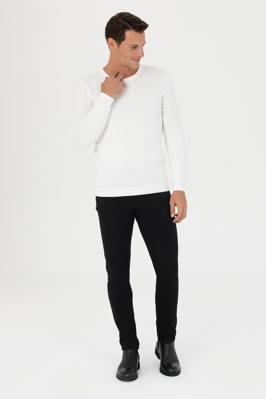Beyaz Slim Fit Pamuk Karışımlı Bisiklet Yaka Triko Kazak - 50270175257