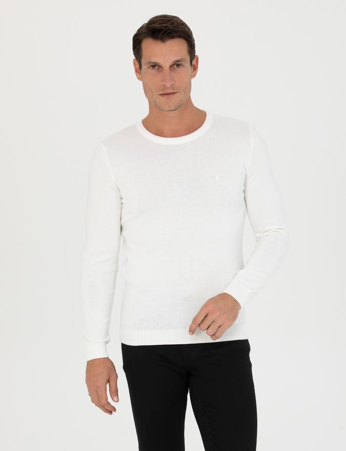 Beyaz Slim Fit Pamuk Karışımlı Bisiklet Yaka Triko Kazak