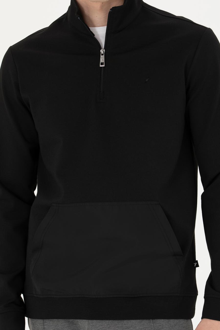 Siyah Regular Fit Yarım Fermuarlı Cepli Sweatshirt - 50276174005