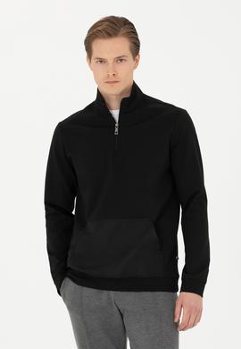 Siyah Regular Fit Yarım Fermuarlı Cepli Sweatshirt
