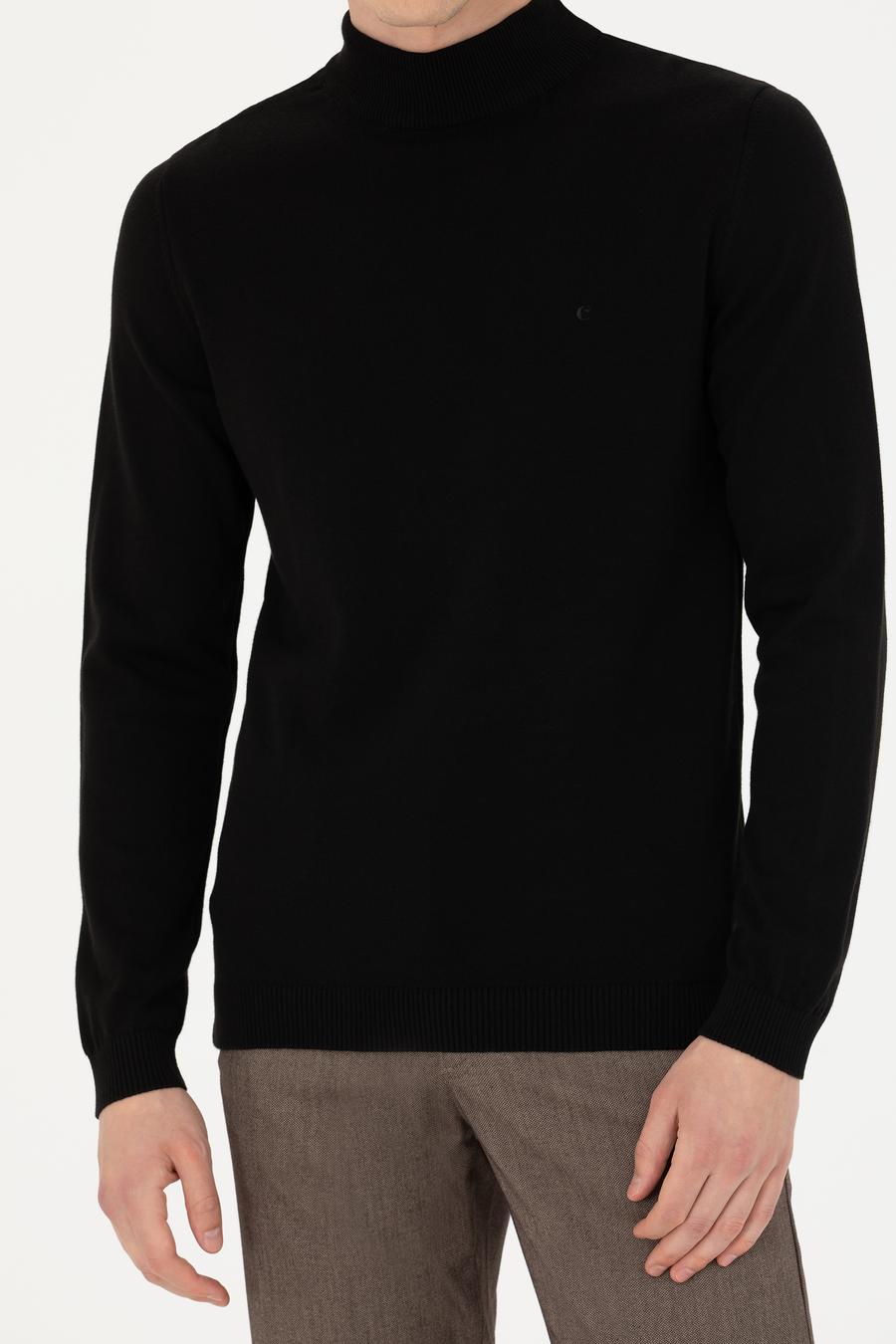 Siyah Slim Fit Yarım Balıkçı Basic Triko Kazak - 50270170010