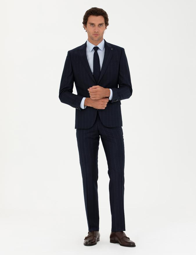 Lacivert Slim Fit %100 Yün Çizgili Kırlangıç Yaka Takım Elbise