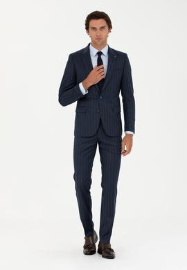 Lacivert Slim Fit Yün Karışımlı Kırlangıç Yaka Çizgili Takım Elbise