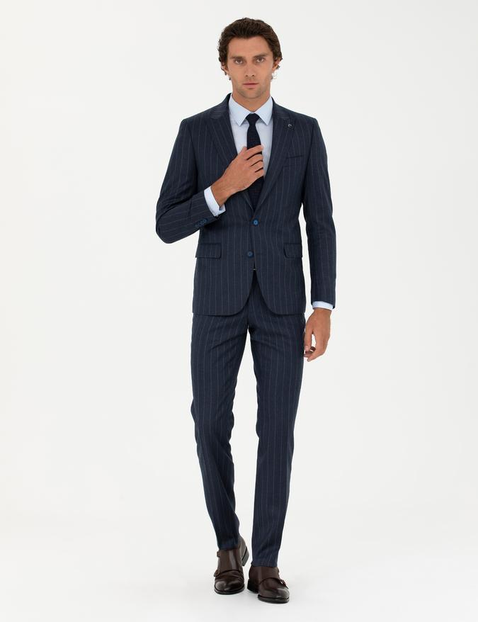 Lacivert Slim Fit Yün Karışımlı Kırlangıç Yaka Çizgili Takım Elbise