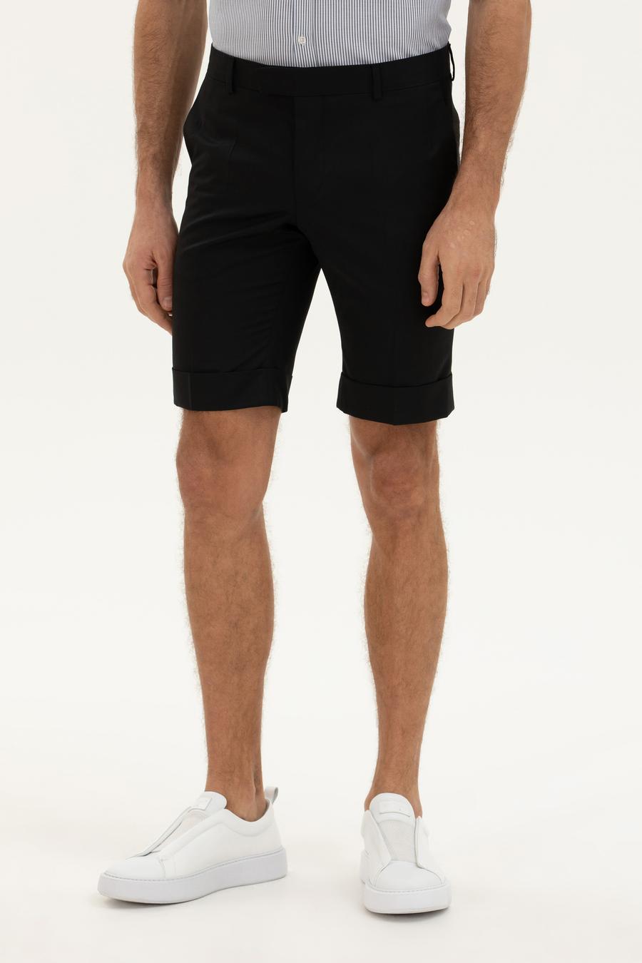 Siyah Slim Fit Şort - 50223482003