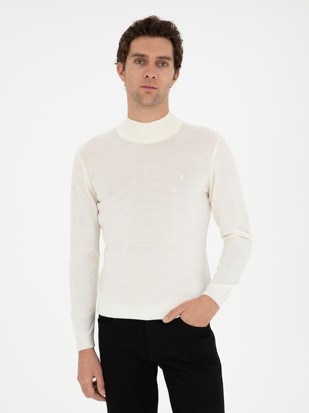 Beyaz Slim Fit Yün Karışımlı Yarım Balıkçı Yaka Basic Triko Kazak