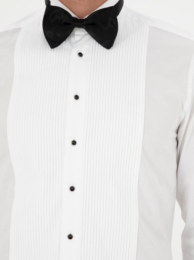 Beyaz Slim Fit Manşetli Pamuk Karışımlı Smokin Gömlek