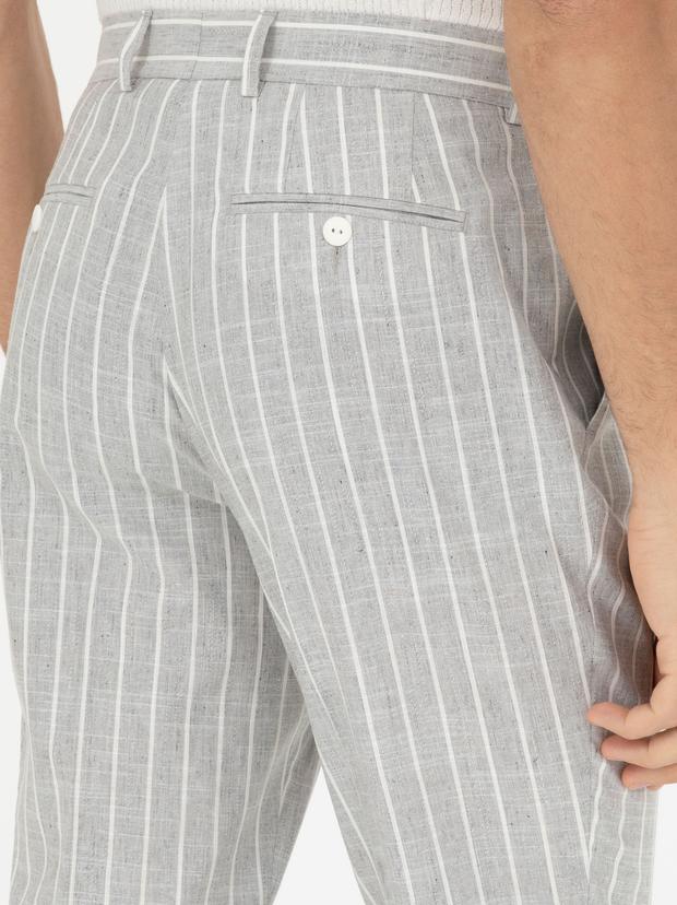 Açık Gri Dad Fit Çizgili Keten Karışımlı Pantolon