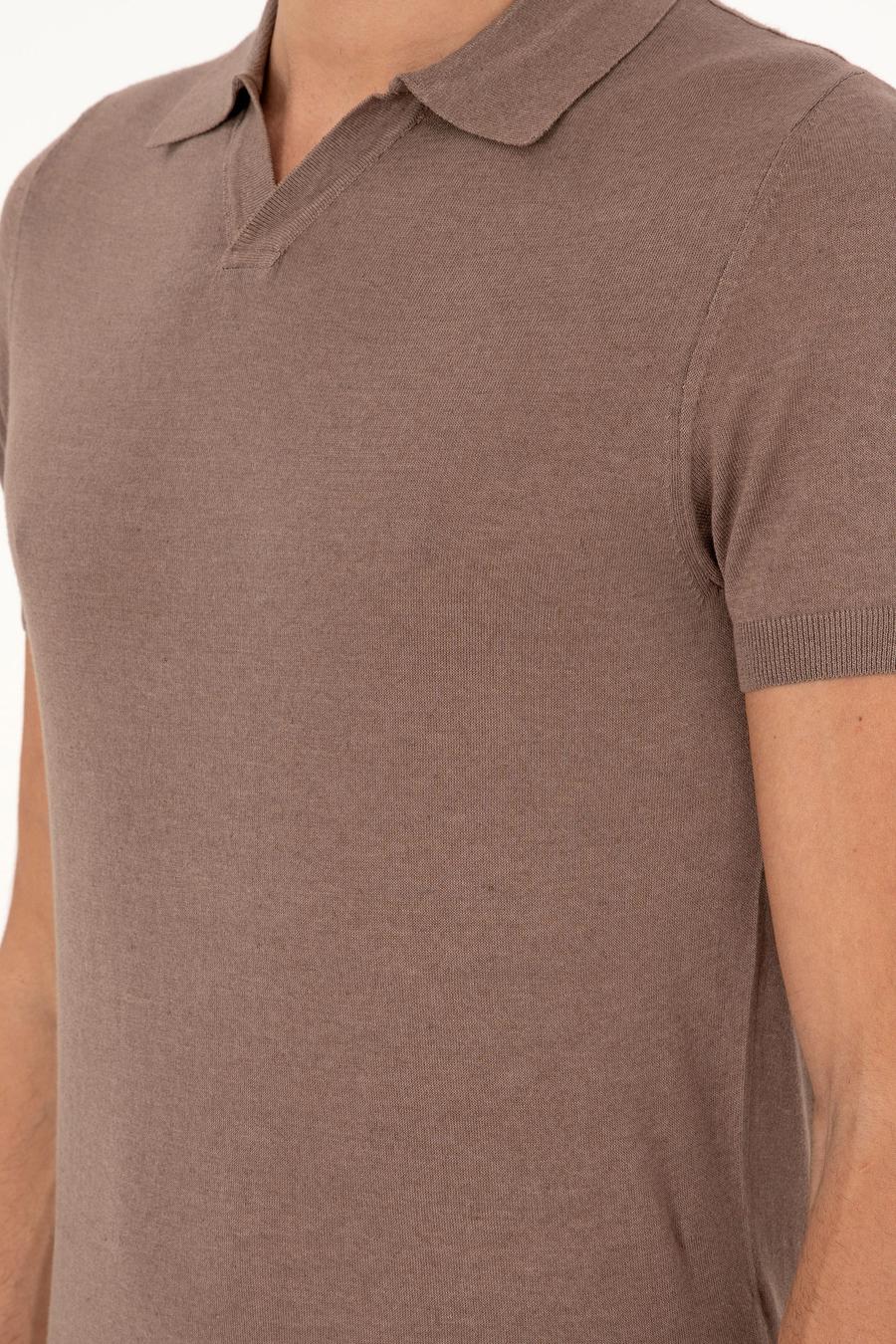 Vizon Slim Fit Keten Karışımlı Apaş Yaka Triko T-shirt - 50303284009