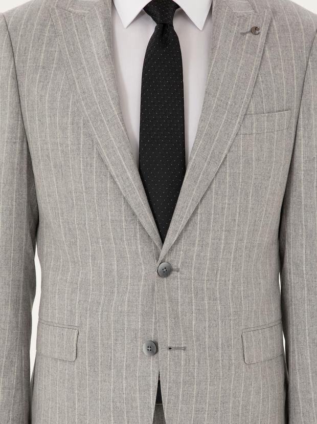 Açık Gri Slim Fit %100 Yün Kırlangıç Yaka Çizgili Takım Elbise