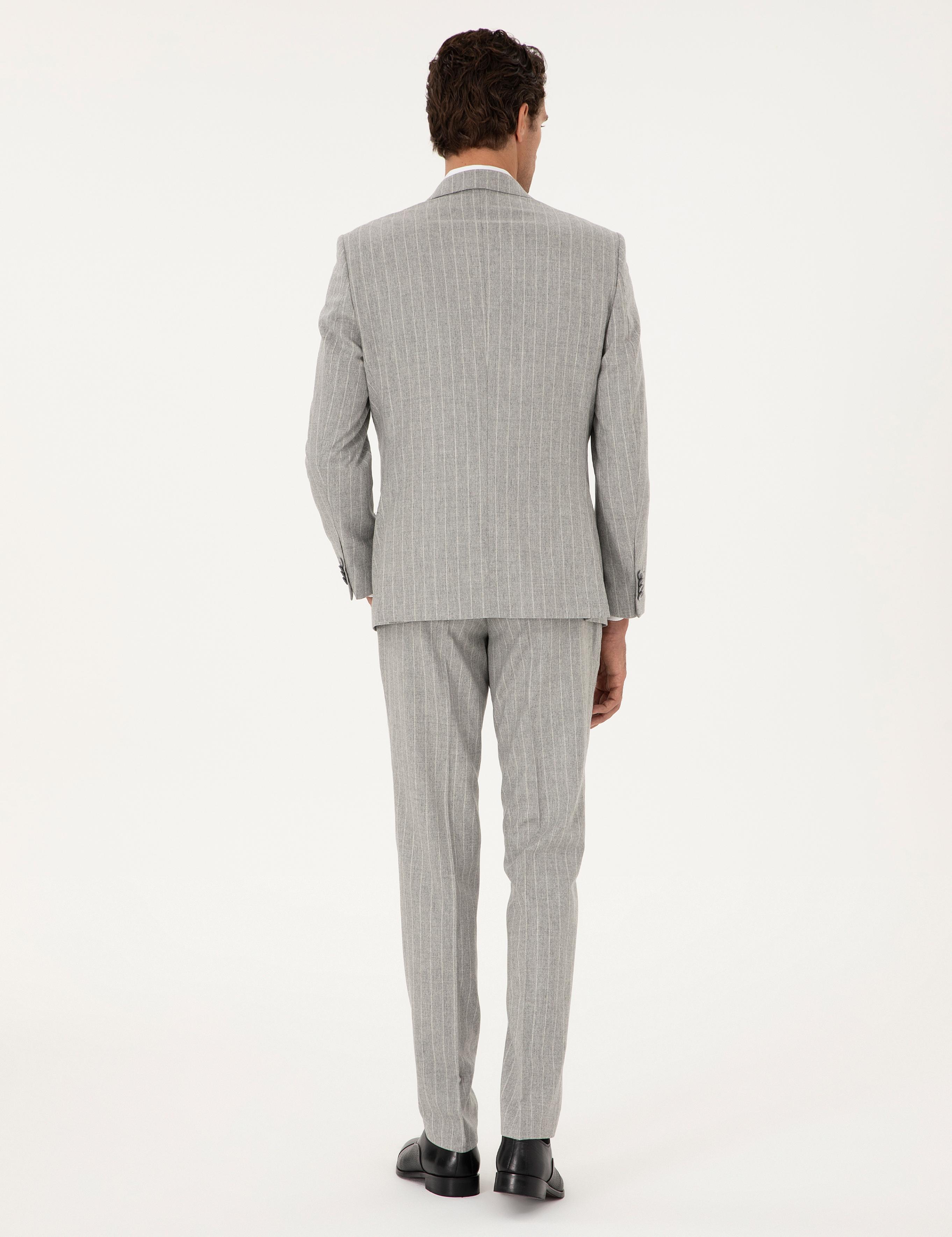 Açık Gri Slim Fit %100 Yün Kırlangıç Yaka Çizgili Takım Elbise - 50291023038