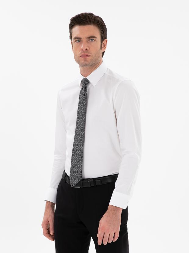 Beyaz Slim Fit Klasik Yaka Basic Gömlek
