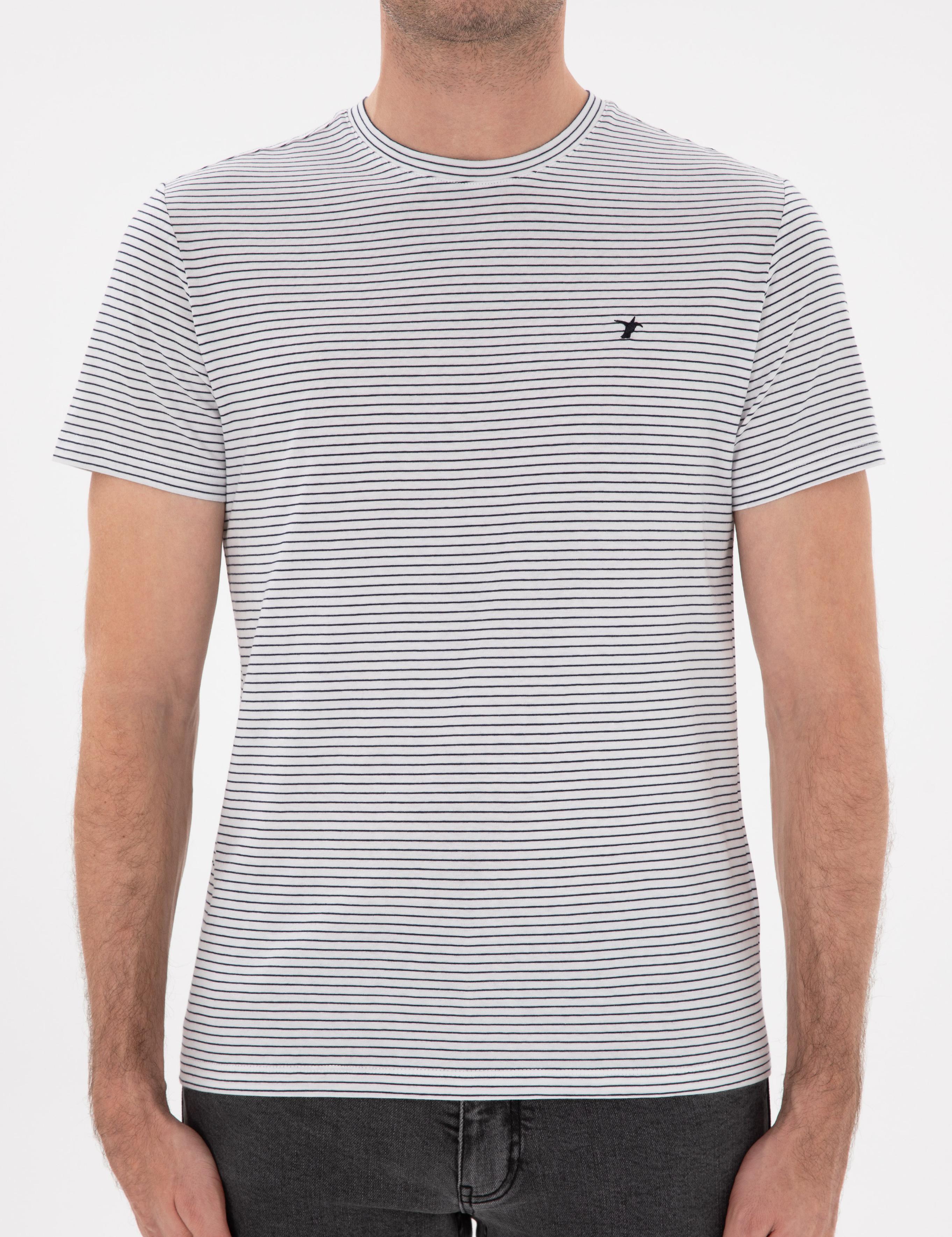 Beyaz Slim Fit Bisiklet Yaka Çizgili T-shirt - 50303384007