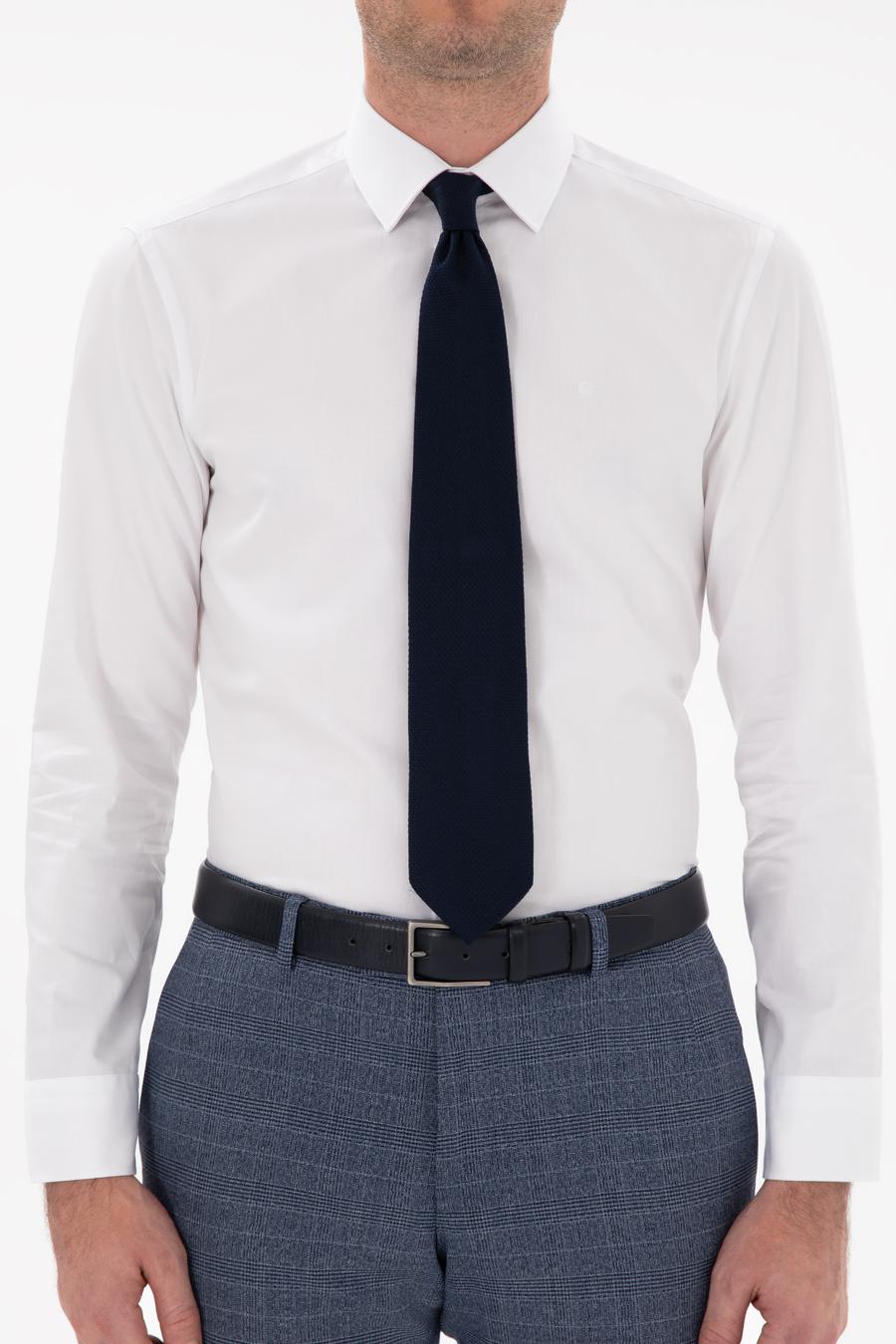 Beyaz Slim Fit Pamuklu Klasik Yaka Basic Gömlek - 50311078005
