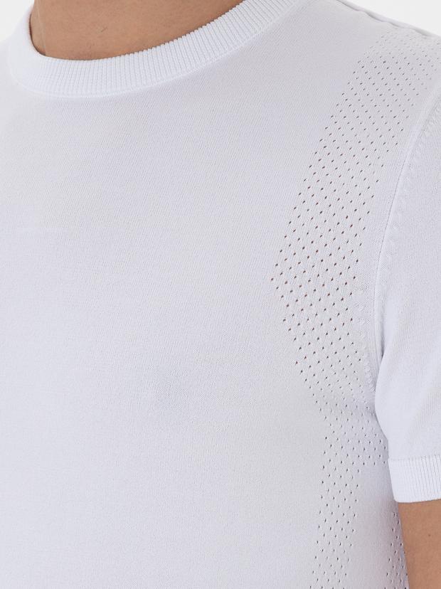 Beyaz Slim Fit Bisiklet Yaka Triko T-shirt