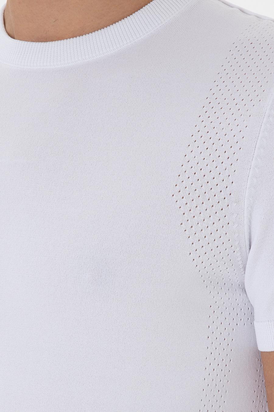Beyaz Slim Fit Bisiklet Yaka Triko T-shirt - 50300811025