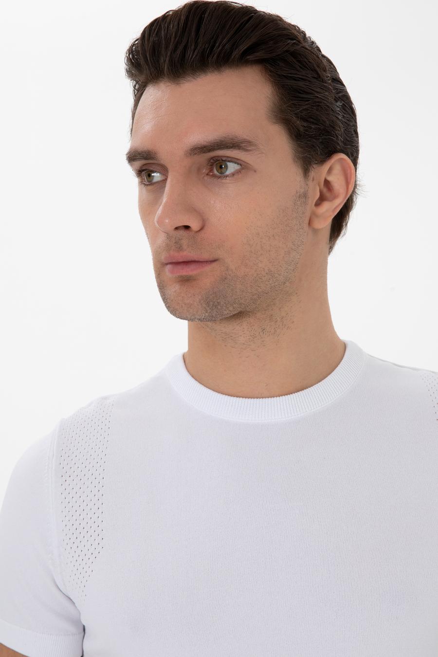 Beyaz Slim Fit Bisiklet Yaka Triko T-shirt - 50300811025