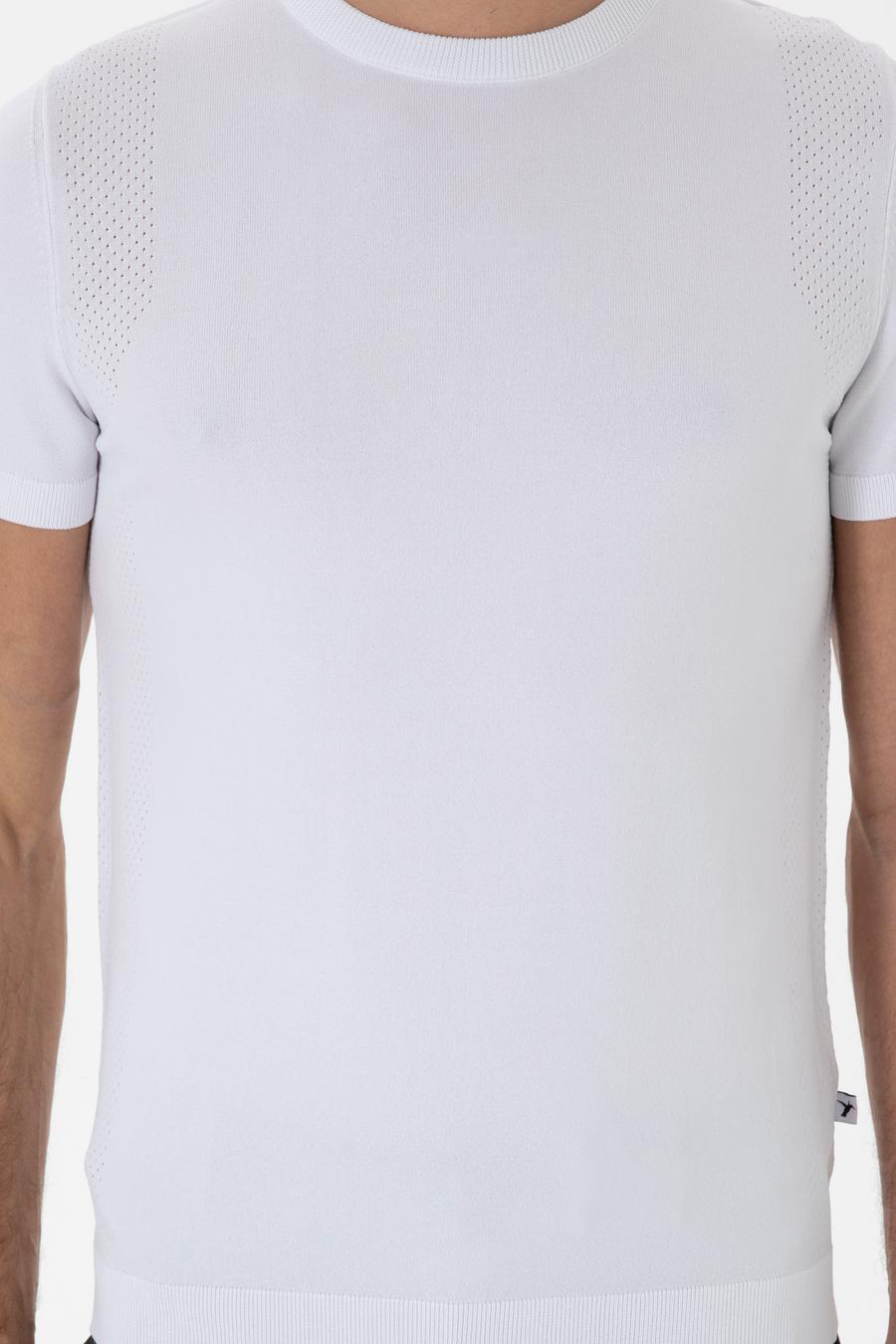 Beyaz Slim Fit Bisiklet Yaka Triko T-shirt - 50300811025