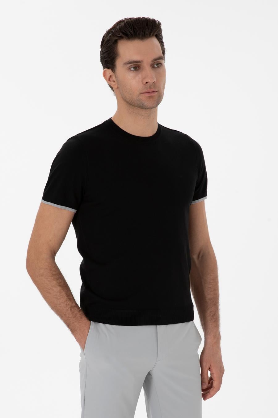 Siyah Slim Fit Bisiklet Yaka Triko T-shirt - 50300809044