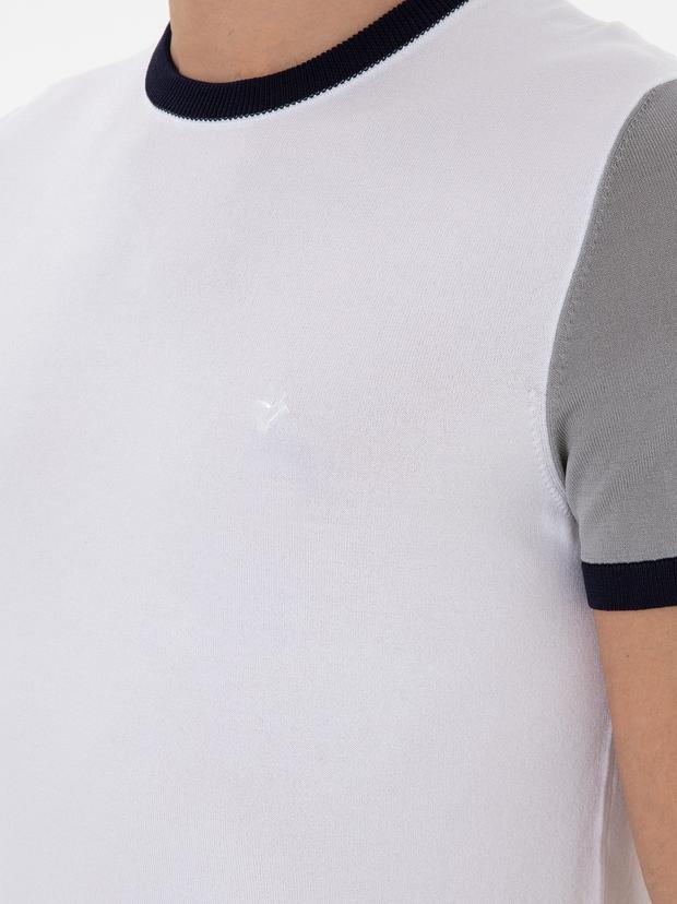 Beyaz Slim Fit Bisiklet Yaka Triko T-shirt