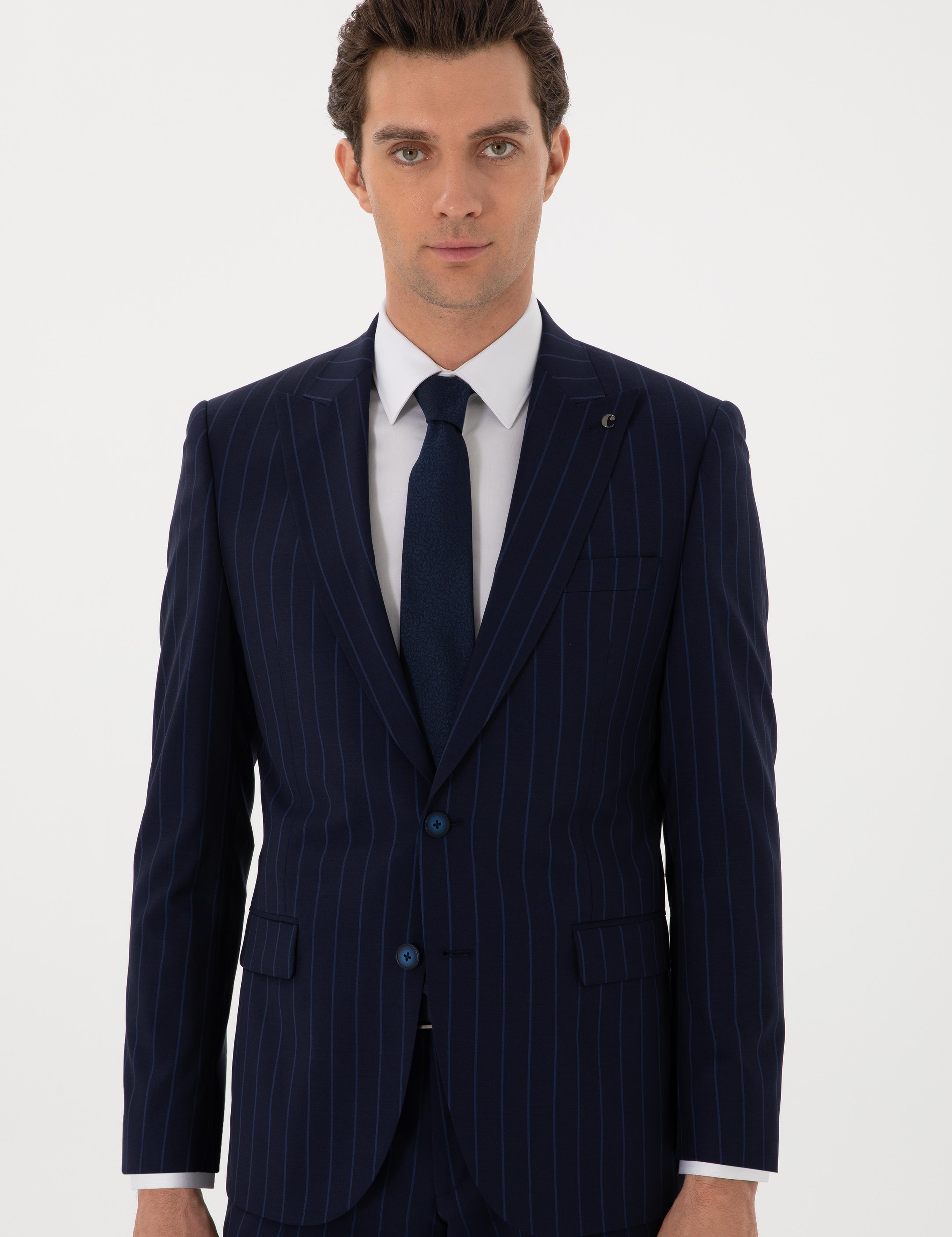 Koyu Lacivert Slim Fit Çizgili Kırlangıç Yaka Yün Takım Elbise - 50300516020