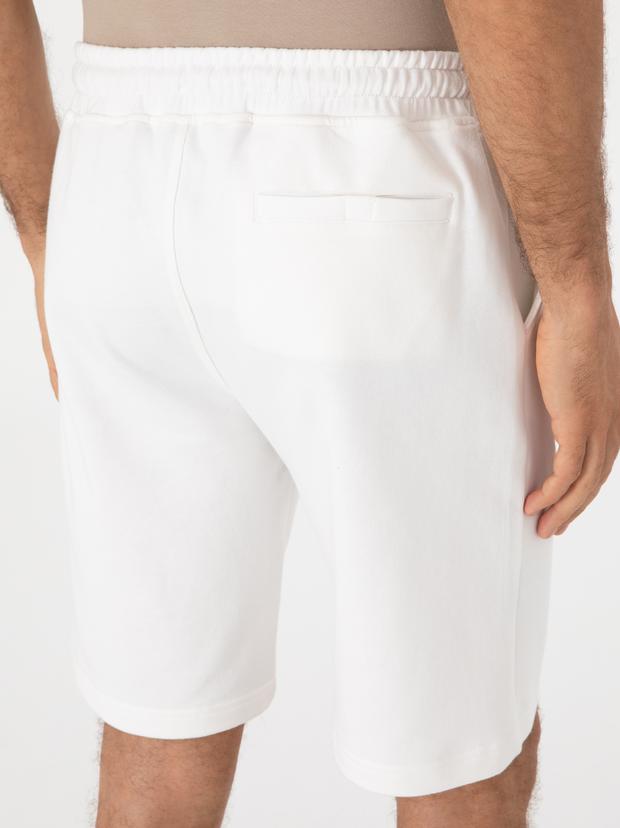 Beyaz Comfort Fit Pamuklu Şort