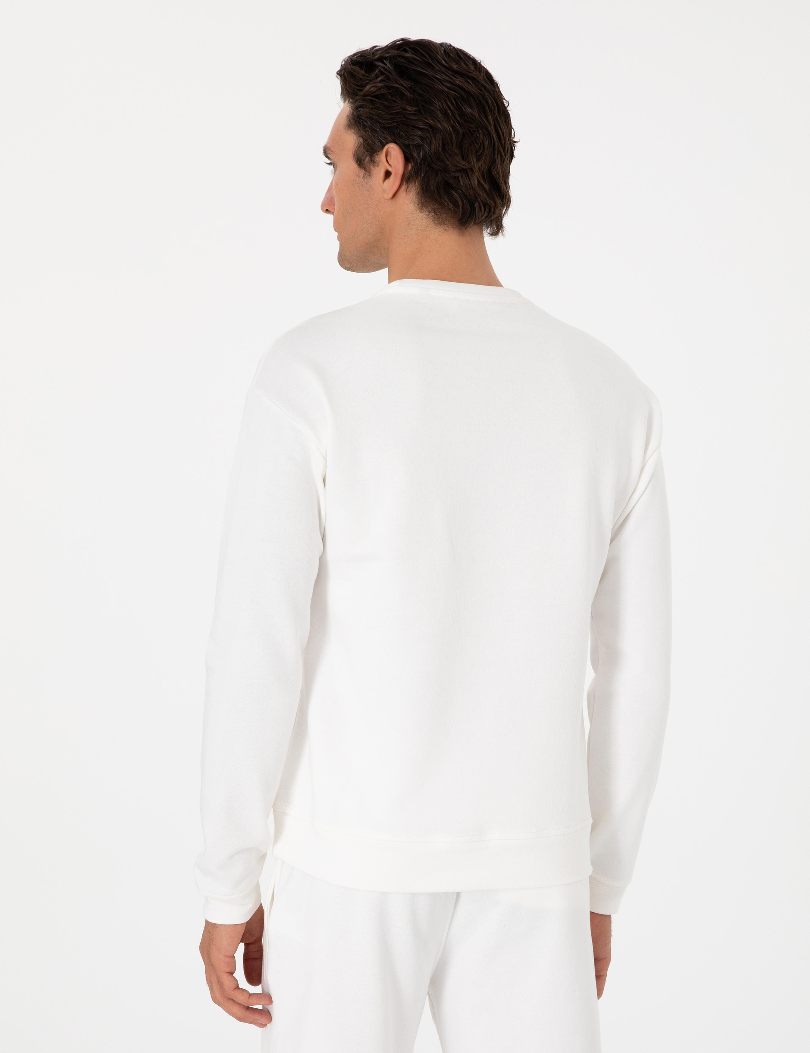 Ekru Comfort Fit Bisiklet Yaka Sweatshirt - 50302482018