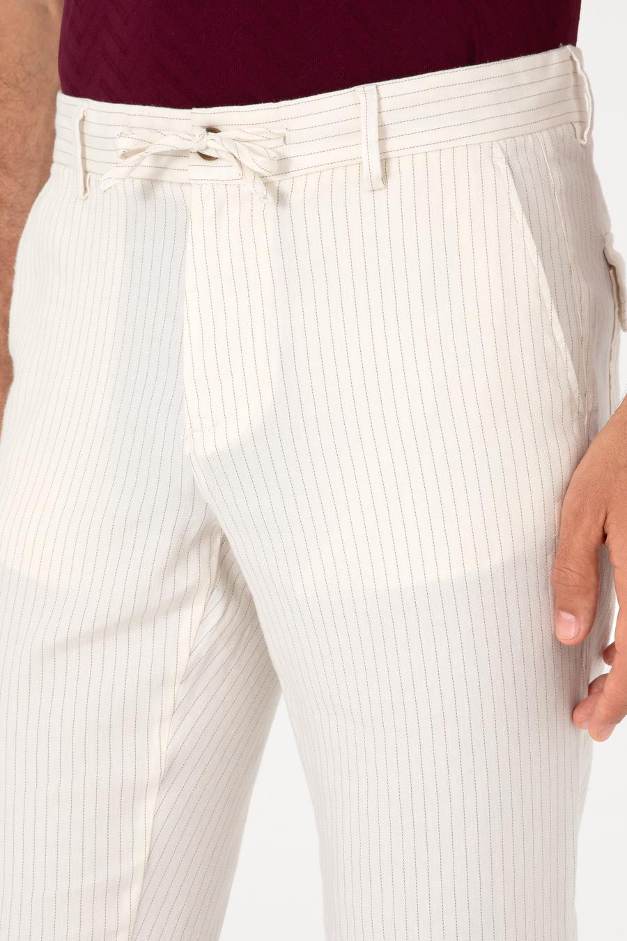 Ekru Slim Fit Çizgili Keten Karışımlı Spor Pantolon - 50298912157
