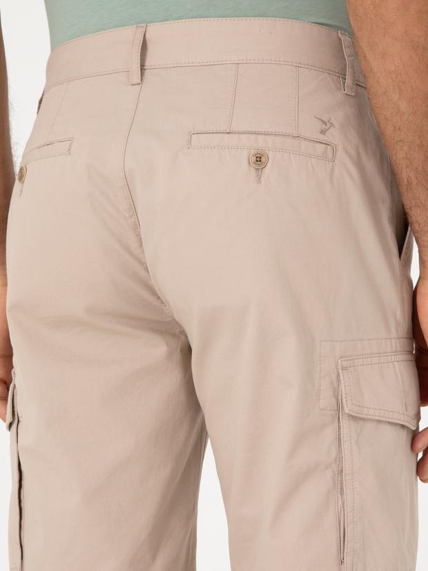 Bej Comfort Fit %100 Pamuk Bermuda Şort