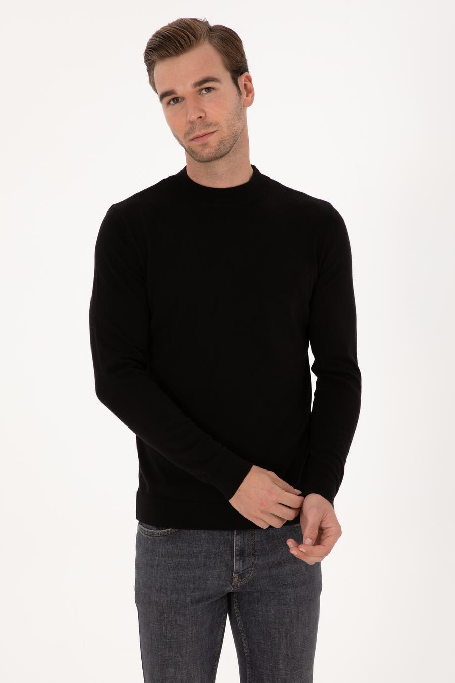 Siyah Slim Fit %100 Pamuk Çeyrek Balıkçı Yaka Triko Kazak - 50318950021