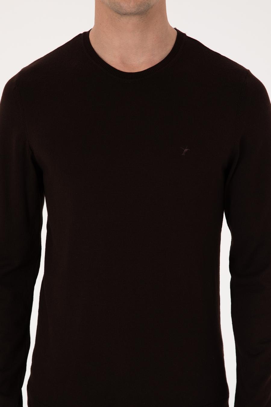 Kahverengi Slim Fit Pamuk Karışımlı Bisiklet Yaka Basic Triko Kazak - 50318620019
