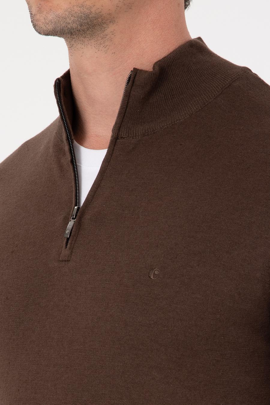 Kahverengi Slim Fit Pamuk Karışımlı Yarım Fermuarlı Dik Yaka Triko Kazak - 50318981020