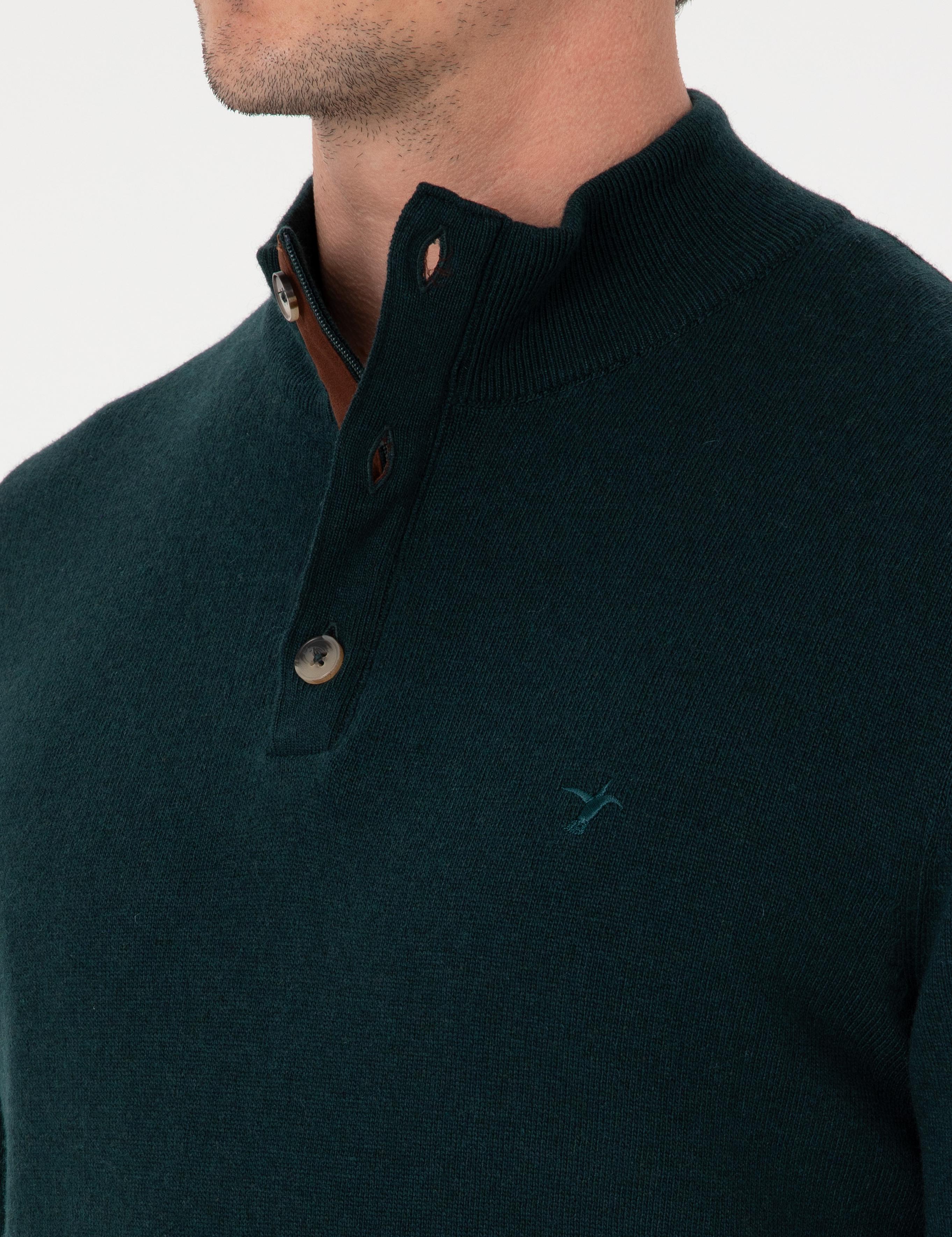 Koyu Yeşil Regular Fit Yün Karışımlı Düğmeli Yaka Triko Kazak - 50311895035