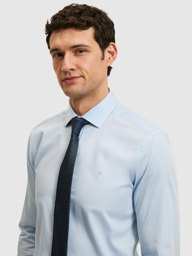 Açık Mavi Slim Fit %100 Pamuk Yarım İtalyan Yaka Klasik Gömlek